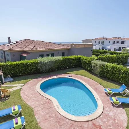 Villa Sea Garden By